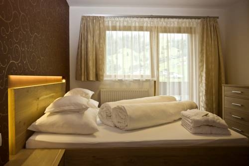 Imagen general del Hotel Aparthotel Tschanun Garni. Foto 11