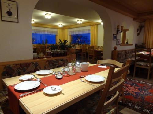 Imagen general del Hotel Aparthotel Tschanun Garni. Foto 12