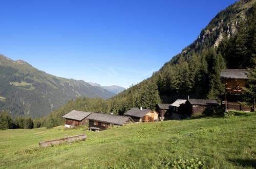 Imagen general del Hotel Aparthotel Tschanun Garni. Foto 40