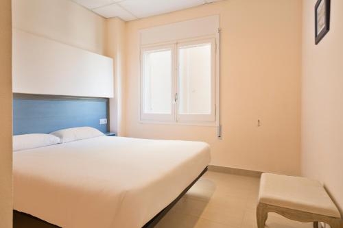 Imagen de la habitación del Hotel Aparthotel Xic. Foto 8