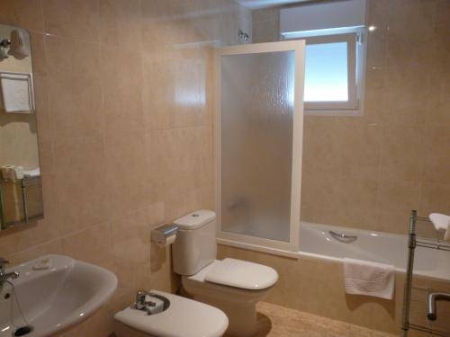 Imagen general del Hotel Apart-hotels Mar Blava. Foto 9