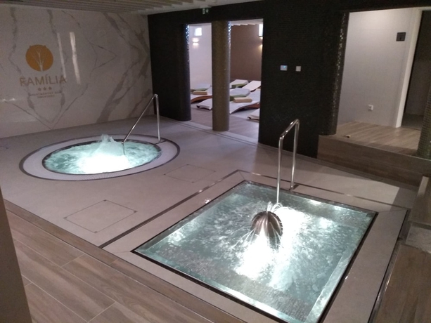 Imagen de la piscina del Hotel Apartm&aacute;nov&yacute; Dom Fam&iacute;lia Smokovec. Foto 18