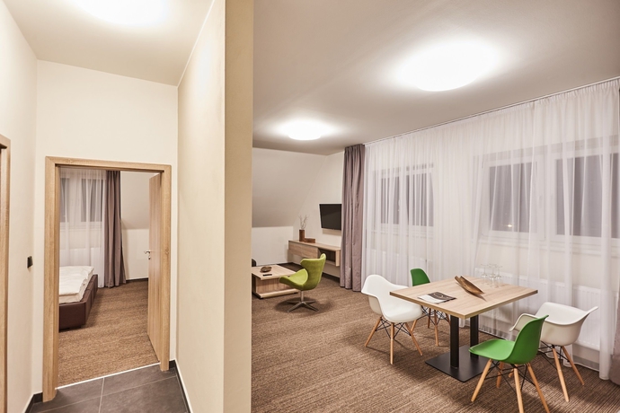 Imagen de los interiores del Hotel Apartm&aacute;ny Volarik. Foto 16