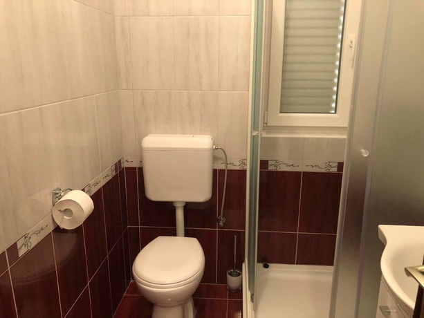 Imagen de la habitación del Hotel Apartmani Anaandita. Foto 13