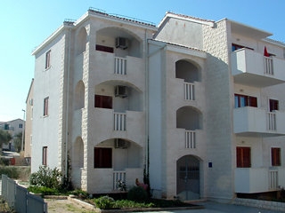 Imagen general del Hotel Apartmani Klara. Foto 1