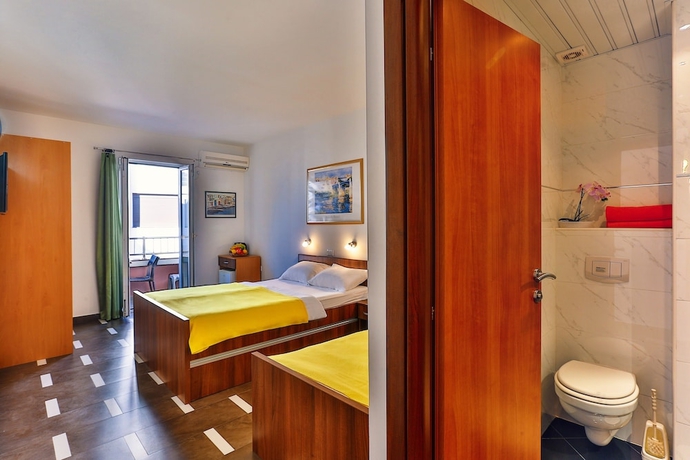 Imagen de la habitación del Hotel Apartmani Luka - Vila Brzulović. Foto 6