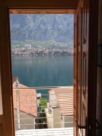 Imagen de la habitación del Hotel Apartmani Markovic. Foto 8