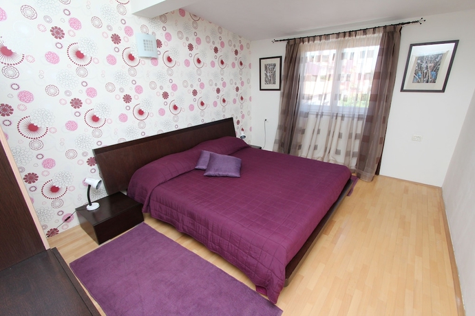 Imagen de la habitación del Hotel Apartmani Romano. Foto 6