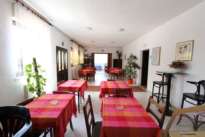 Imagen de los interiores del Hotel Apartmani Romano. Foto 16