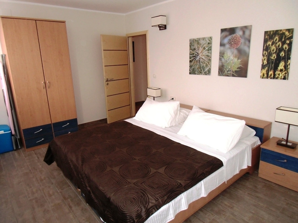 Imagen de la habitación del Hotel Apartmani Romano. Foto 11