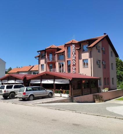 Imagen general del Hotel Apartmani Tasa. Foto 3