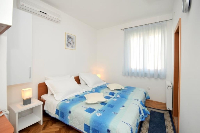 Imagen de la habitación del Hotel Apartmani Trogir. Foto 4