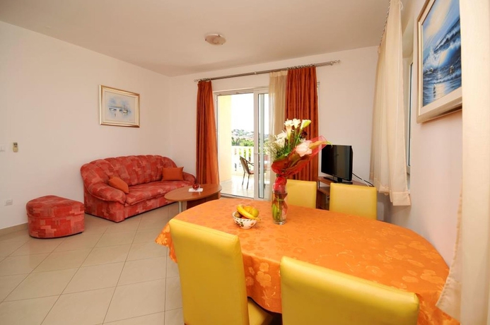 Imagen de la habitación del Hotel Apartmani Trogir. Foto 5