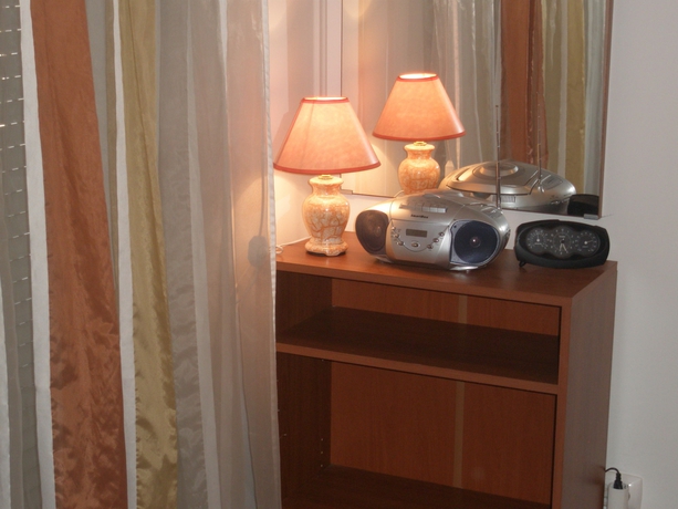 Imagen de los interiores del Hotel Apartmani Znjan. Foto 16