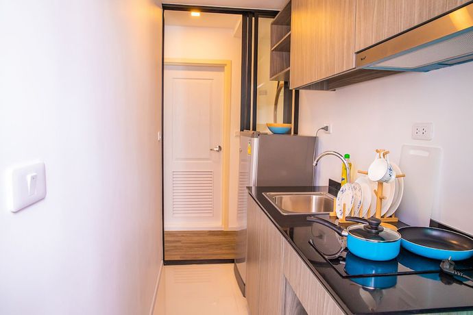 Imagen de la habitación del Hotel Apartment 450m From Bts With Sky Pool - Bkbloft6. Foto 9
