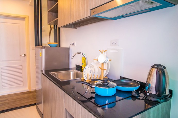 Imagen de la habitación del Hotel Apartment 450m From Bts With Sky Pool - Bkbloft6. Foto 10