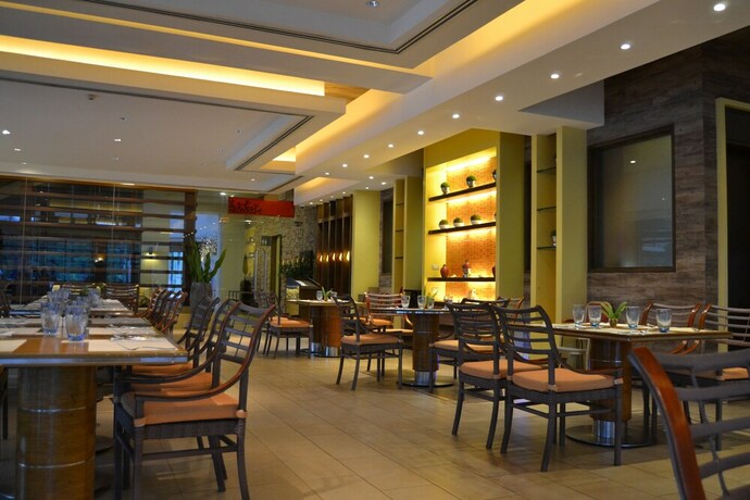 Imagen del bar/restaurante del Hotel Apartment Carola B 711 At Pico De Loro. Foto 26