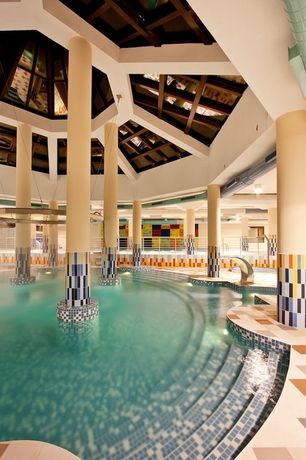 Imagen de la piscina del Hotel Apartment Tourist Complex and Spa Astera Bansko. Foto 16