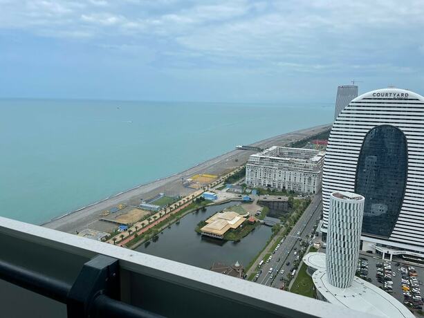 Imagen general del Hotel Apartment With View Of The Sea And City. Foto 2
