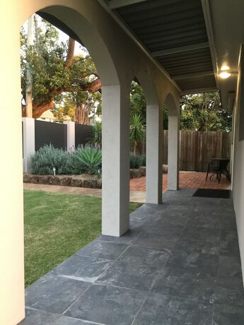 Imagen de los interiores del Hotel Apartments 725 Ruthven. Foto 19