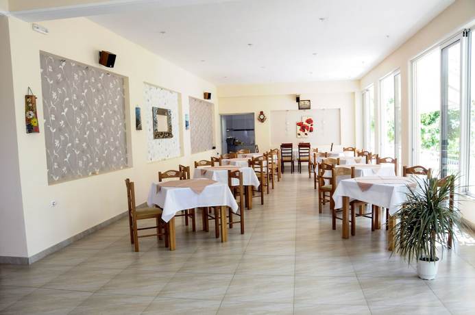 Imagen del bar/restaurante del Hotel Apartments Alexandros. Foto 7