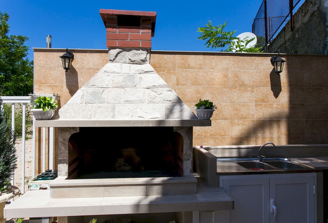 Imagen de los exteriores del Hotel Apartments Aura. Foto 15