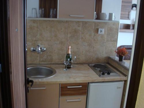 Imagen general del Hotel Apartments Azzuro. Foto 4
