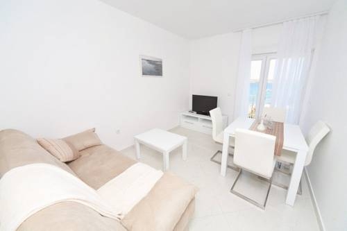 Imagen general del Hotel Apartments Barbati. Foto 5