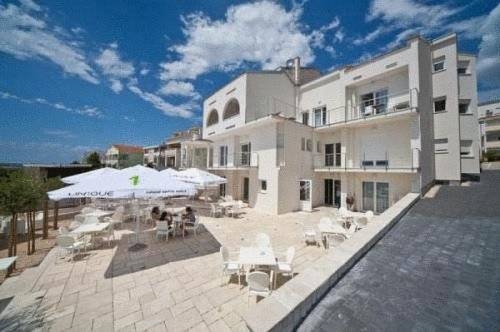 Imagen general del Hotel Apartments Barbati. Foto 14