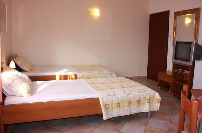 Imagen general del Hotel Apartments Blato-J. Foto 4