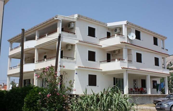 Imagen general del Hotel Apartments Blato-J. Foto 6