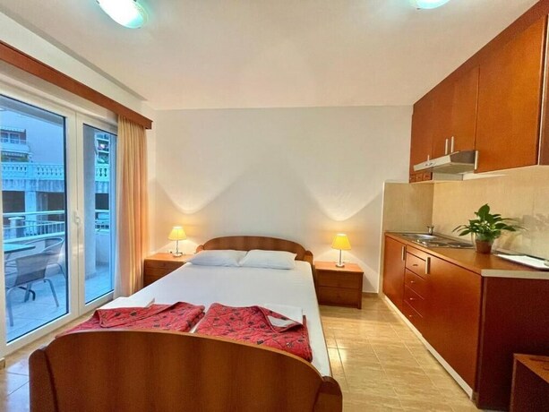 Imagen general del Hotel Apartments Boreta Becici. Foto 5