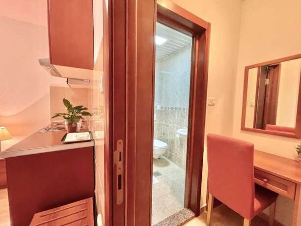 Imagen de la habitación del Hotel Apartments Boreta Becici. Foto 21