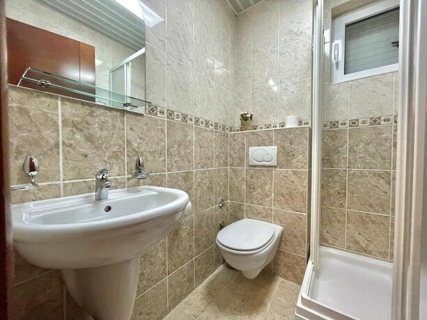 Imagen de la habitación del Hotel Apartments Boreta Becici. Foto 22