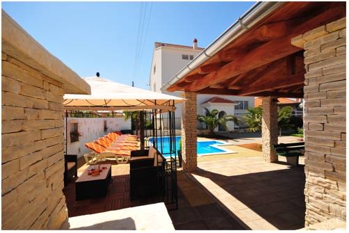 Imagen general del Hotel Apartments Bracic. Foto 7
