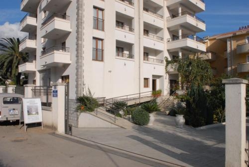 Imagen general del Hotel Apartments Butua. Foto 1