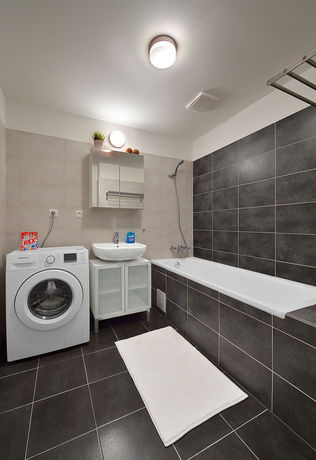 Imagen de la habitación del Hotel Apartments By Ambiente. Foto 2