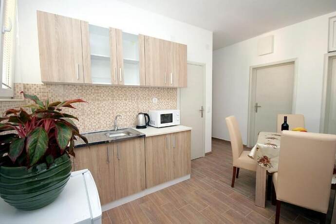 Imagen general del Hotel Apartments Centar Sutomore. Foto 7