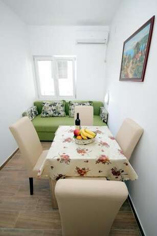 Imagen de la habitación del Hotel Apartments Centar Sutomore. Foto 21