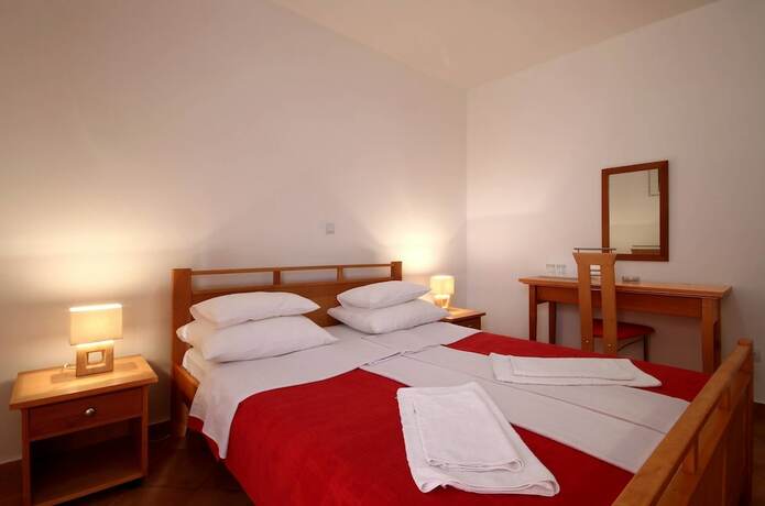 Imagen de la habitación del Hotel Apartments Djurasevic. Foto 14