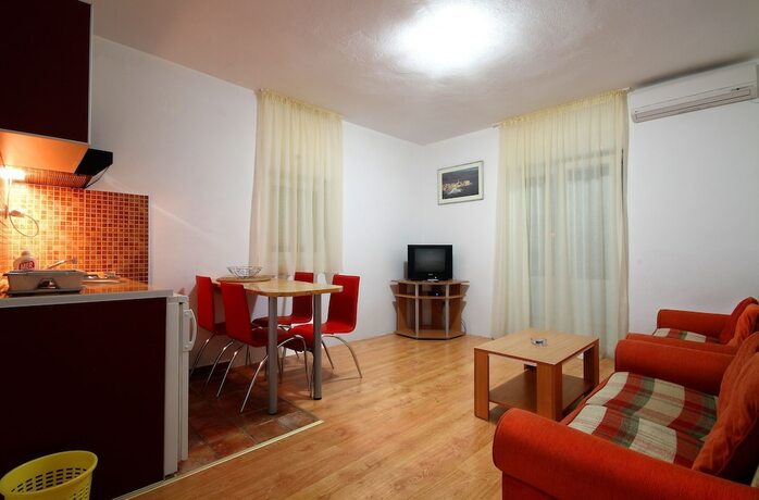 Imagen general del Hotel Apartments Djurasevic. Foto 3