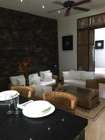 Imagen de los interiores del Hotel Apartments Fiji. Foto 4