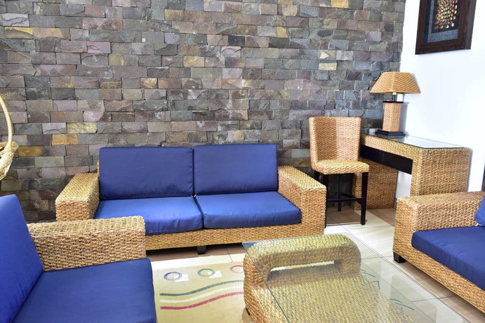 Imagen de los interiores del Hotel Apartments Fiji. Foto 8