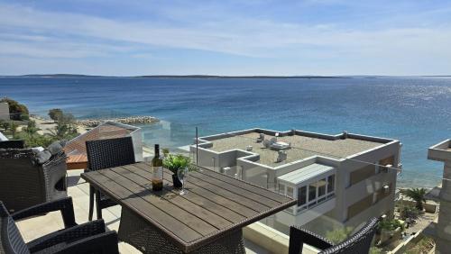 Imagen general del Hotel Apartments GIOVANNI (by the sea). Foto 7