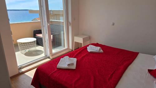 Imagen general del Hotel Apartments GIOVANNI (by the sea). Foto 10