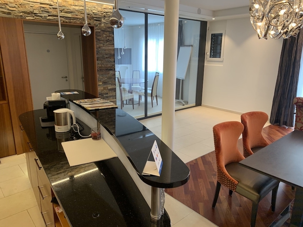 Imagen de los interiores del Hotel Apartments H56. Foto 18
