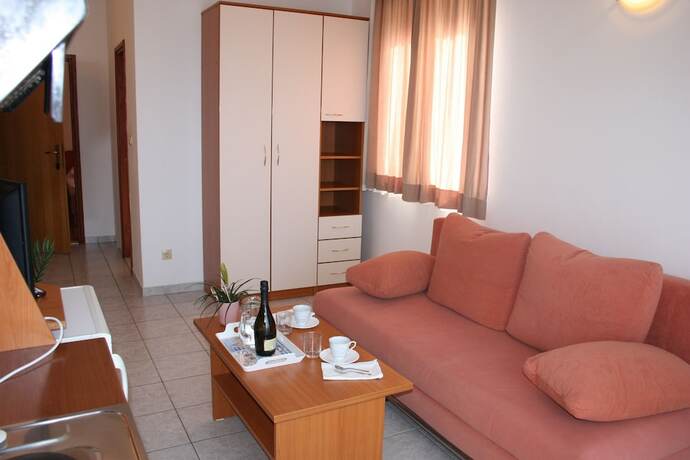 Imagen general del Hotel Apartments Ivan. Foto 3