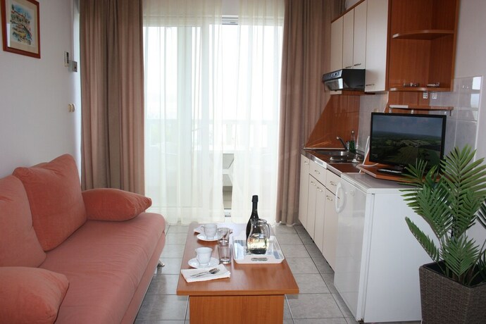 Imagen general del Hotel Apartments Ivan. Foto 14