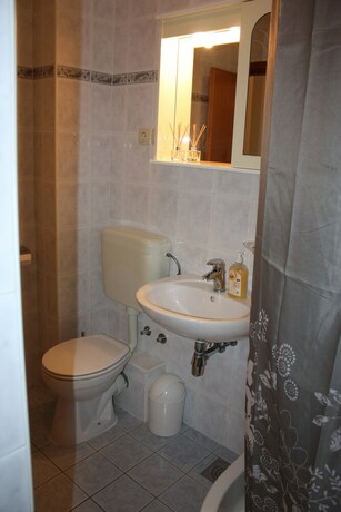 Imagen general del Hotel Apartments Ivan. Foto 16