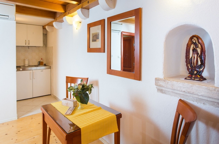 Imagen de la habitación del Hotel Apartments Ivana. Foto 11